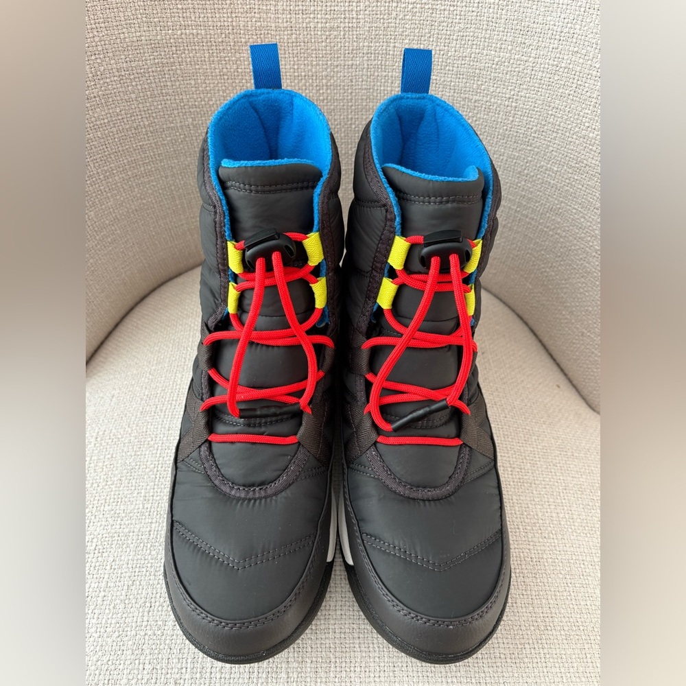 Sorel Kids Black and Red Winter Boots
Brand New Condition